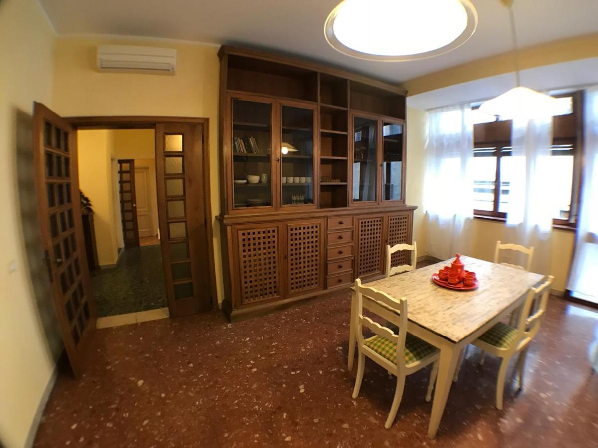 Ponte Vecchio 4 Bedrooms 佛罗伦萨 外观 照片