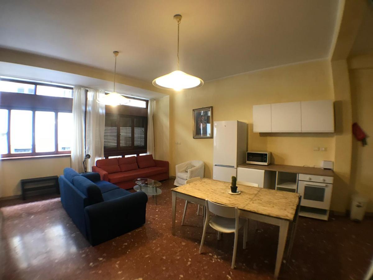 Ponte Vecchio 4 Bedrooms 佛罗伦萨 外观 照片